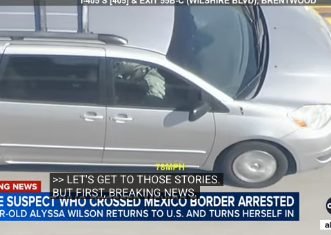 grey minivan car chase